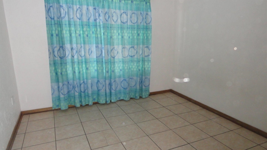 2 Bedroom Property for Sale in Potchefstroom North West